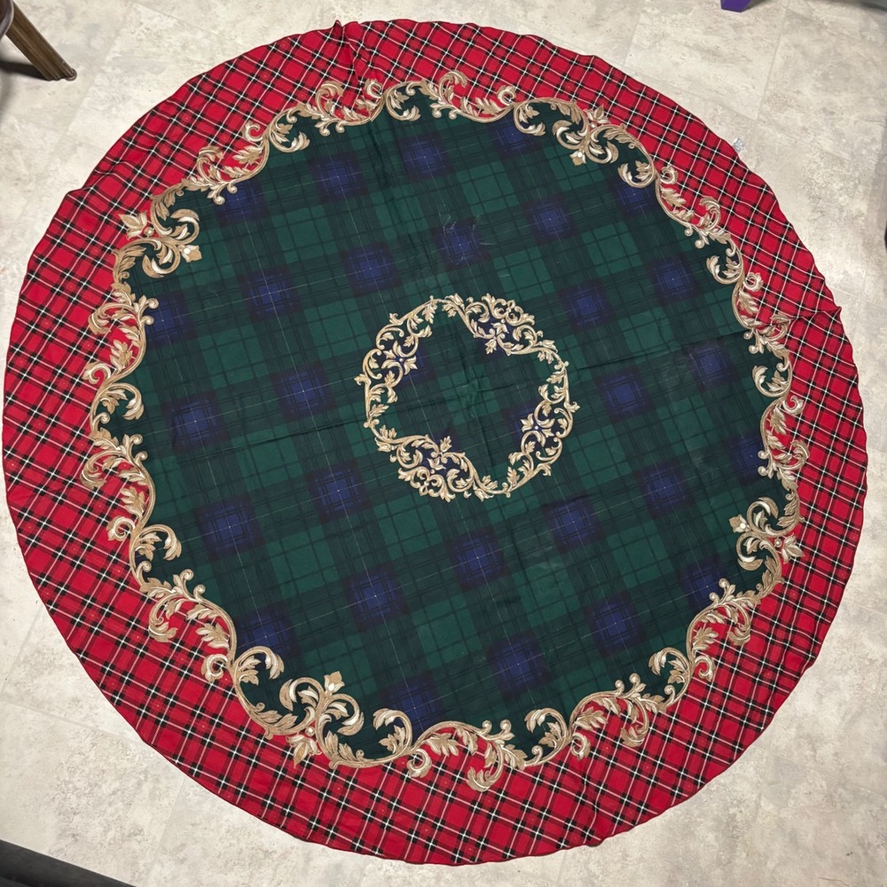 Fashion Industries Tablecloth 68 Round Red Green Plaid 90s Boho Christmas Decor